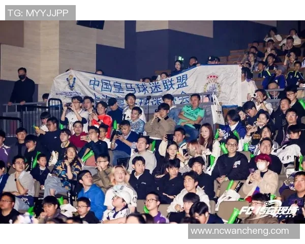 2月16日足球明星齐聚一堂展现风采引发球迷热烈追捧 2月16日足球明星齐聚一堂展现风采引发球迷热烈追捧