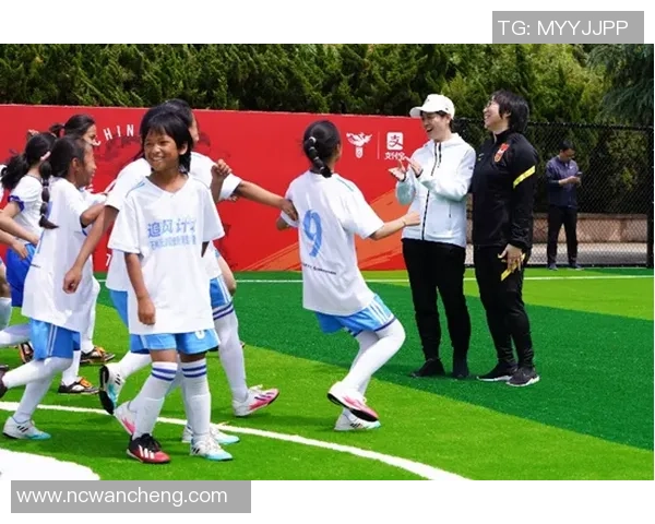 女孩子如何通过足球明星找到自己的偶像与梦想之路 女孩子如何通过足球明星找到自己的偶像与梦想之路