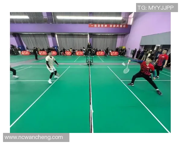 羽毛球新手必看：轻松掌握团队协作技巧与实用策略