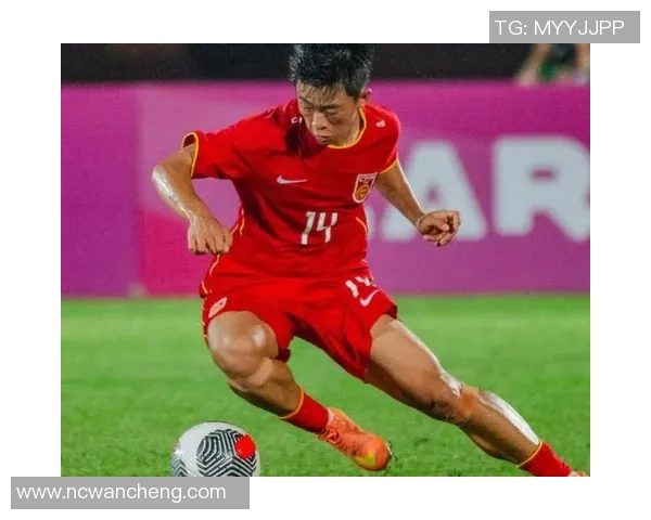 足球周松的成长之路与未来展望：从青训到职业生涯的蜕变与挑战