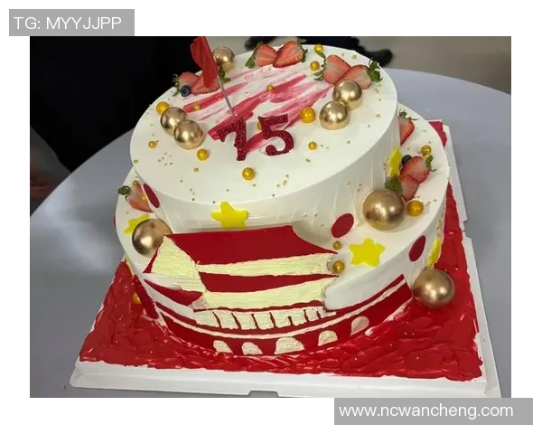 足球蛋糕盛宴申花队庆祝胜利的甜蜜时刻与美味分享